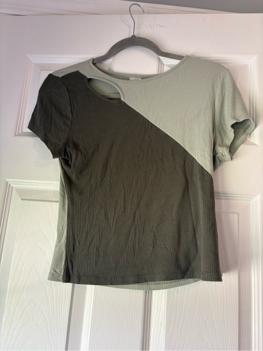 No Boundaries Two-Tone Diagonal Cutout Ribbed Tee - Sage & Olive